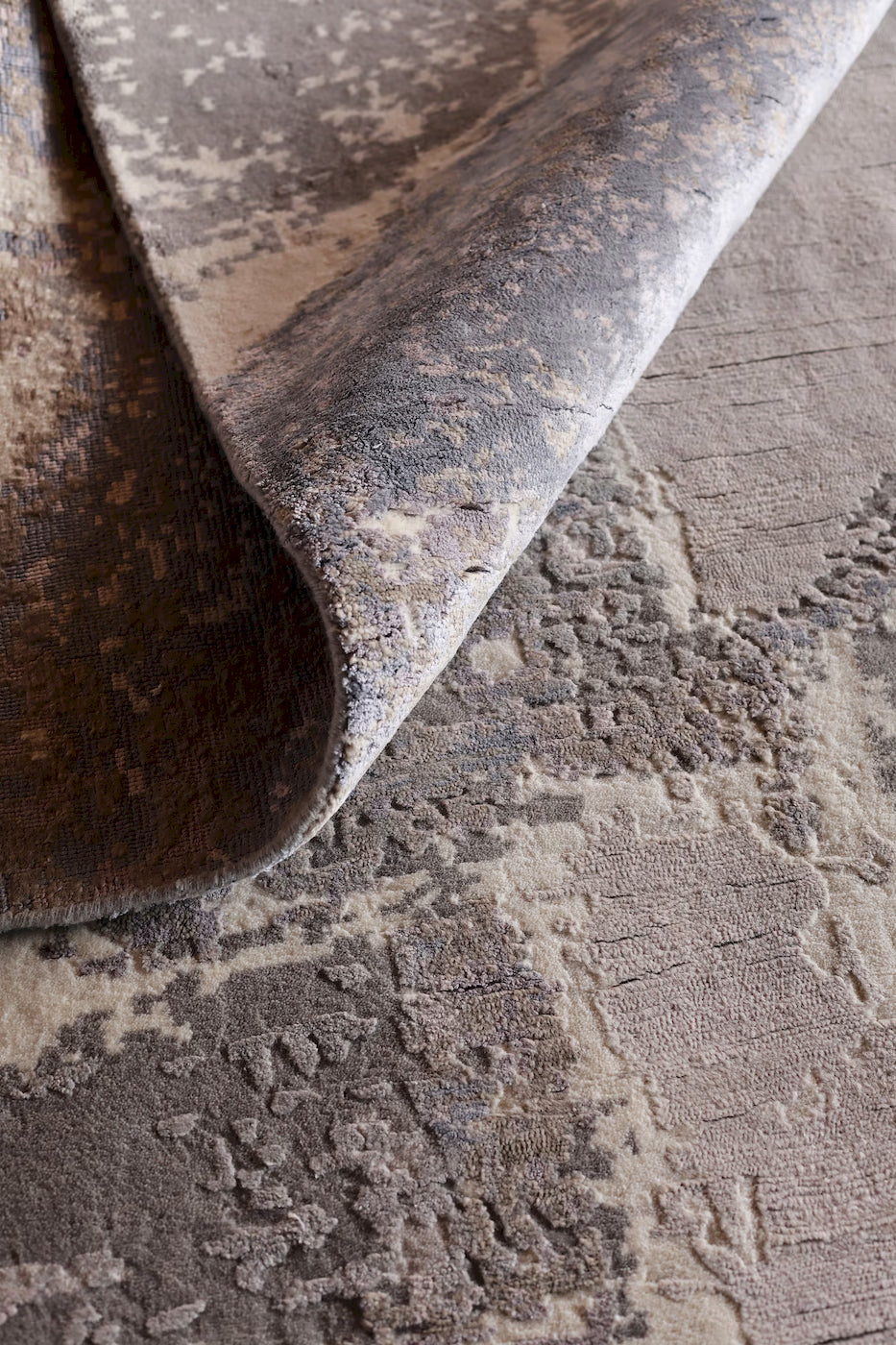 Hand knotted designer rug made from New Zealand wool