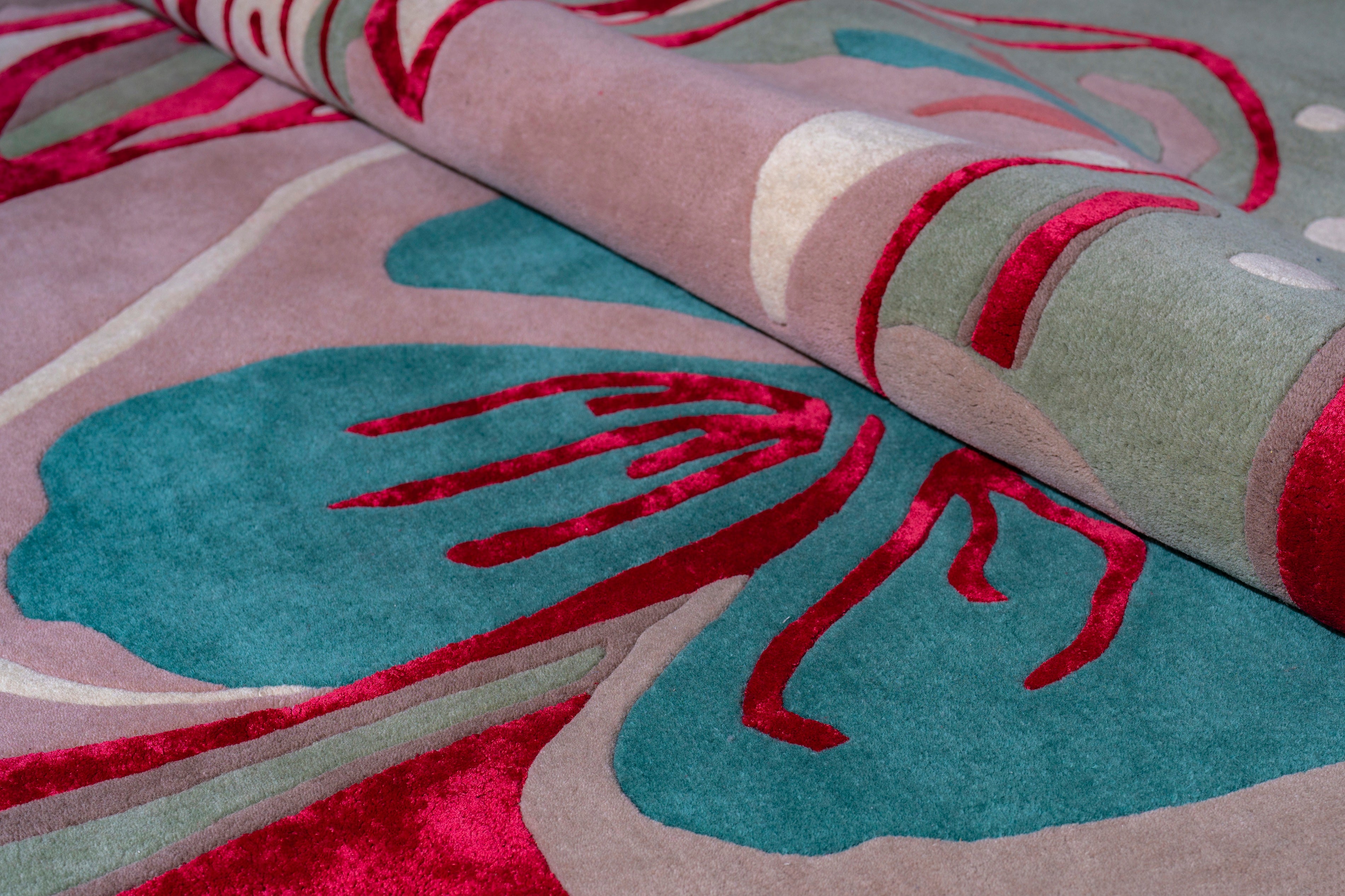 Abstract floral designer rug in pastel colors hand tufted wool Tencel