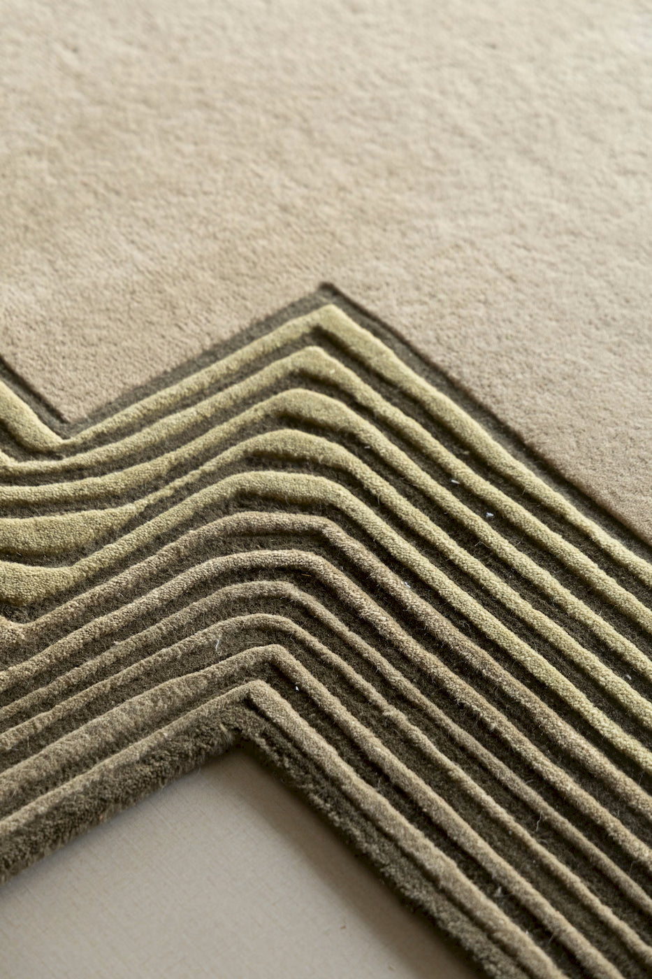 Intra Rug